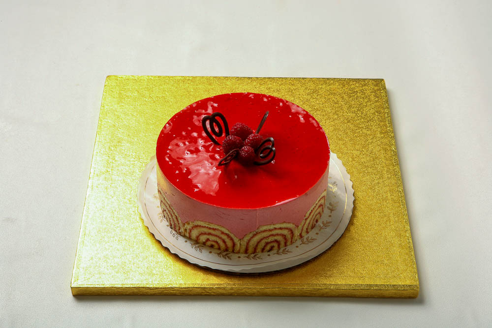 Raspberry Mousse Cake_03.jpg